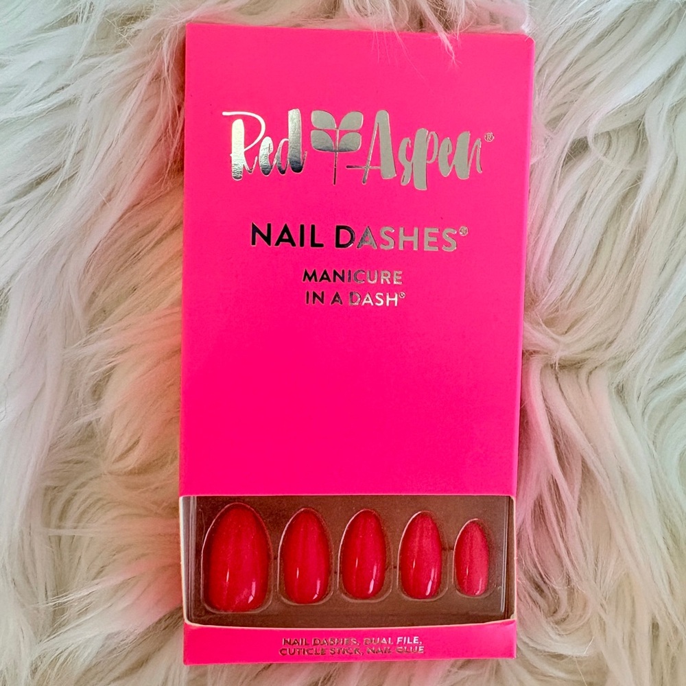 Red Aspen Press On Nails Kit “Crushing On Chanel” NEW